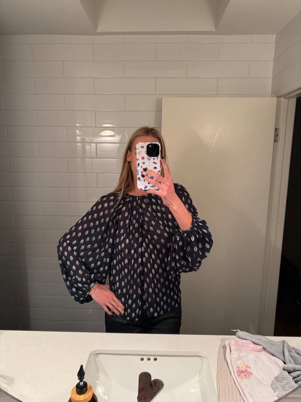 Banana Republic Black Printed Puff-Sleeve Blouse